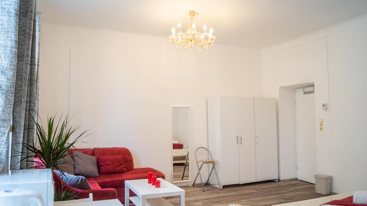 Spacious Shared Apartment Schoenbrunn Wien Exteriör bild