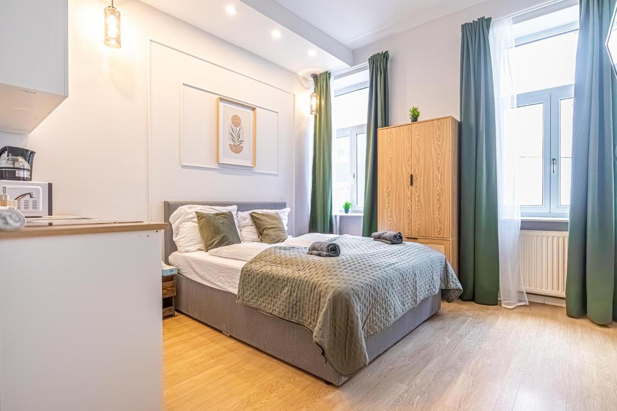 Spacious Shared Apartment Schoenbrunn Wien Exteriör bild