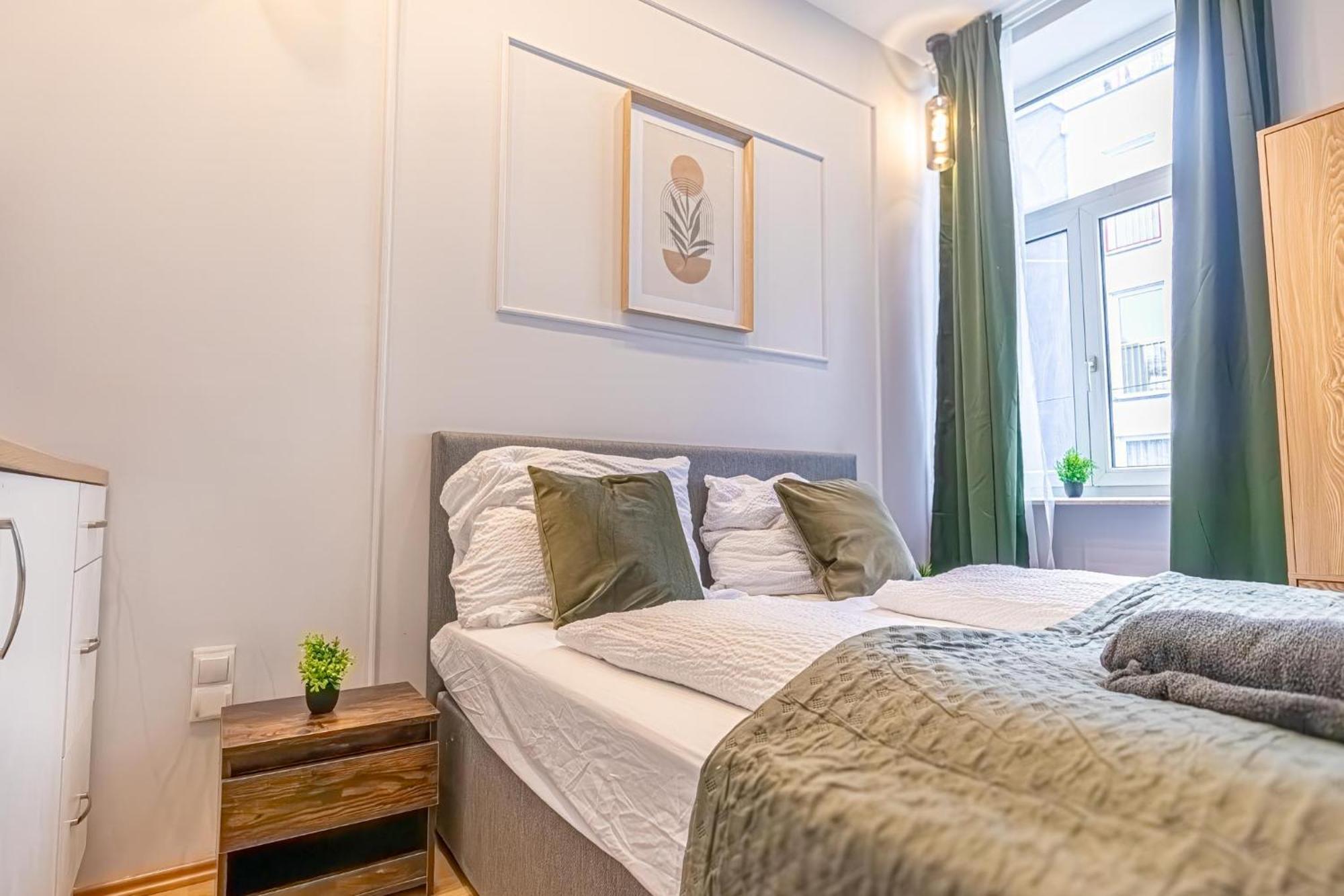 Spacious Shared Apartment Schoenbrunn Wien Exteriör bild