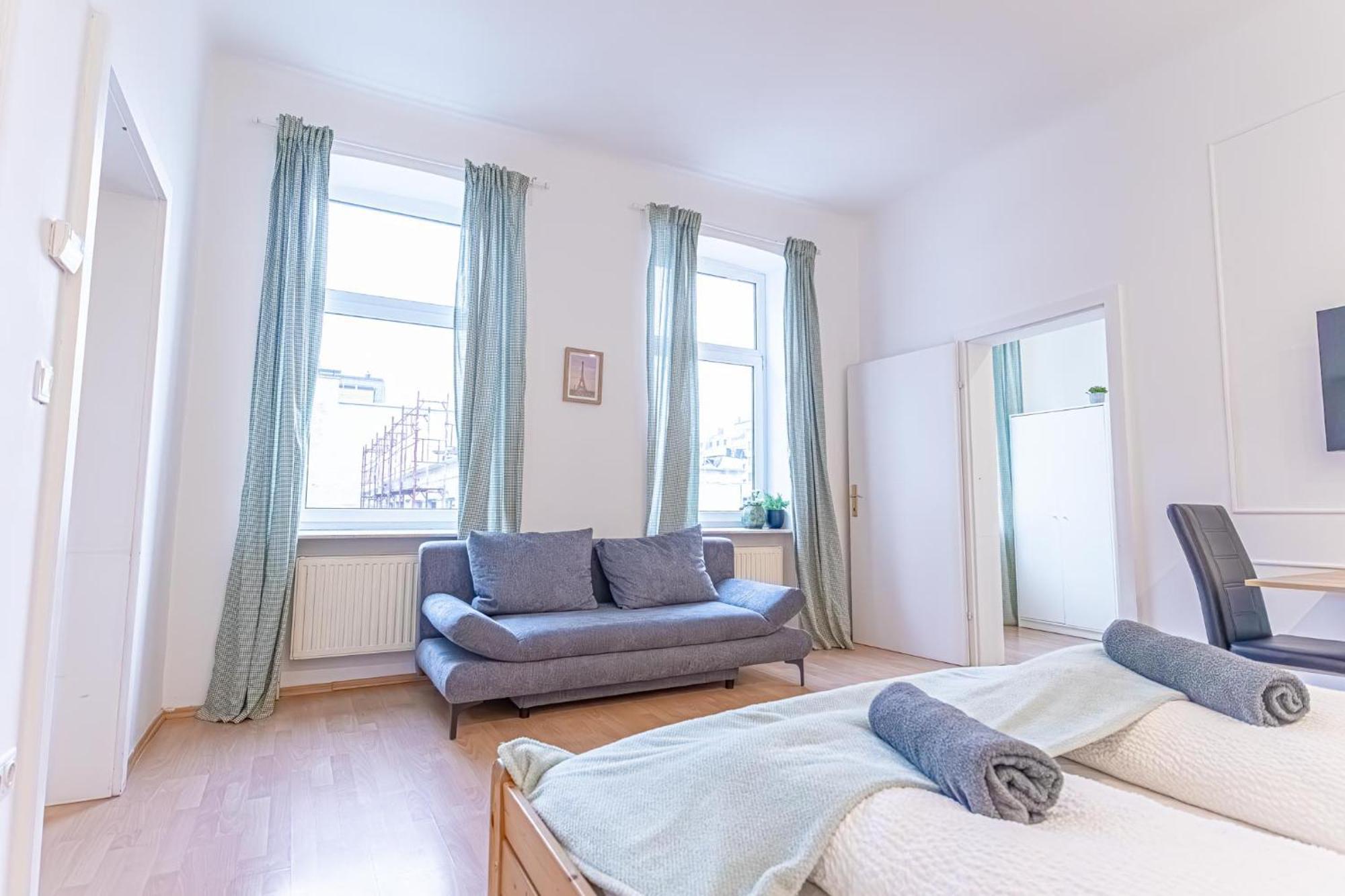 Spacious Shared Apartment Schoenbrunn Wien Exteriör bild