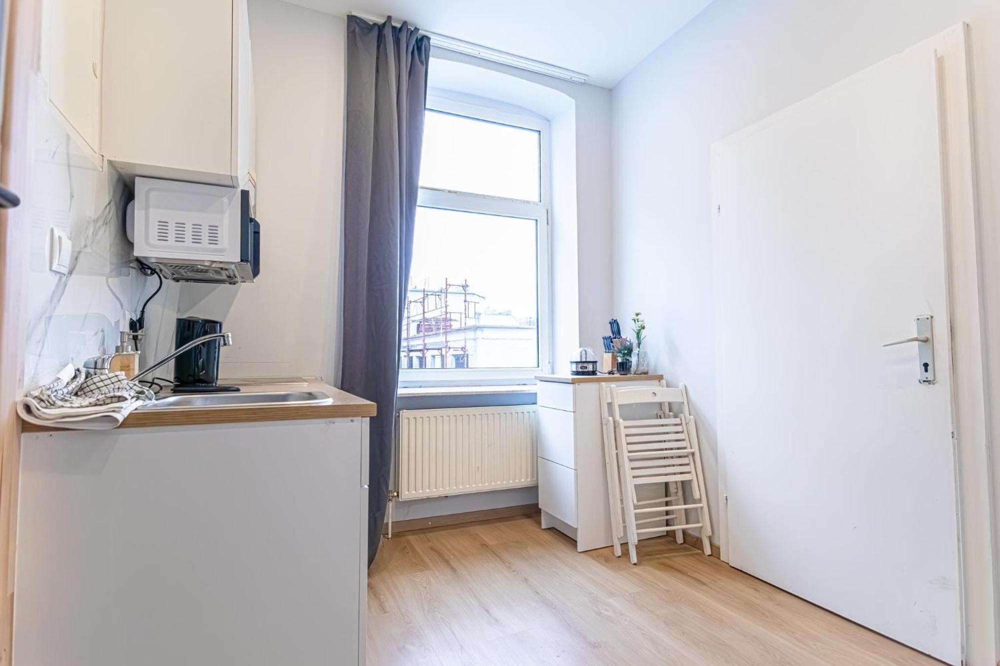 Spacious Shared Apartment Schoenbrunn Wien Exteriör bild