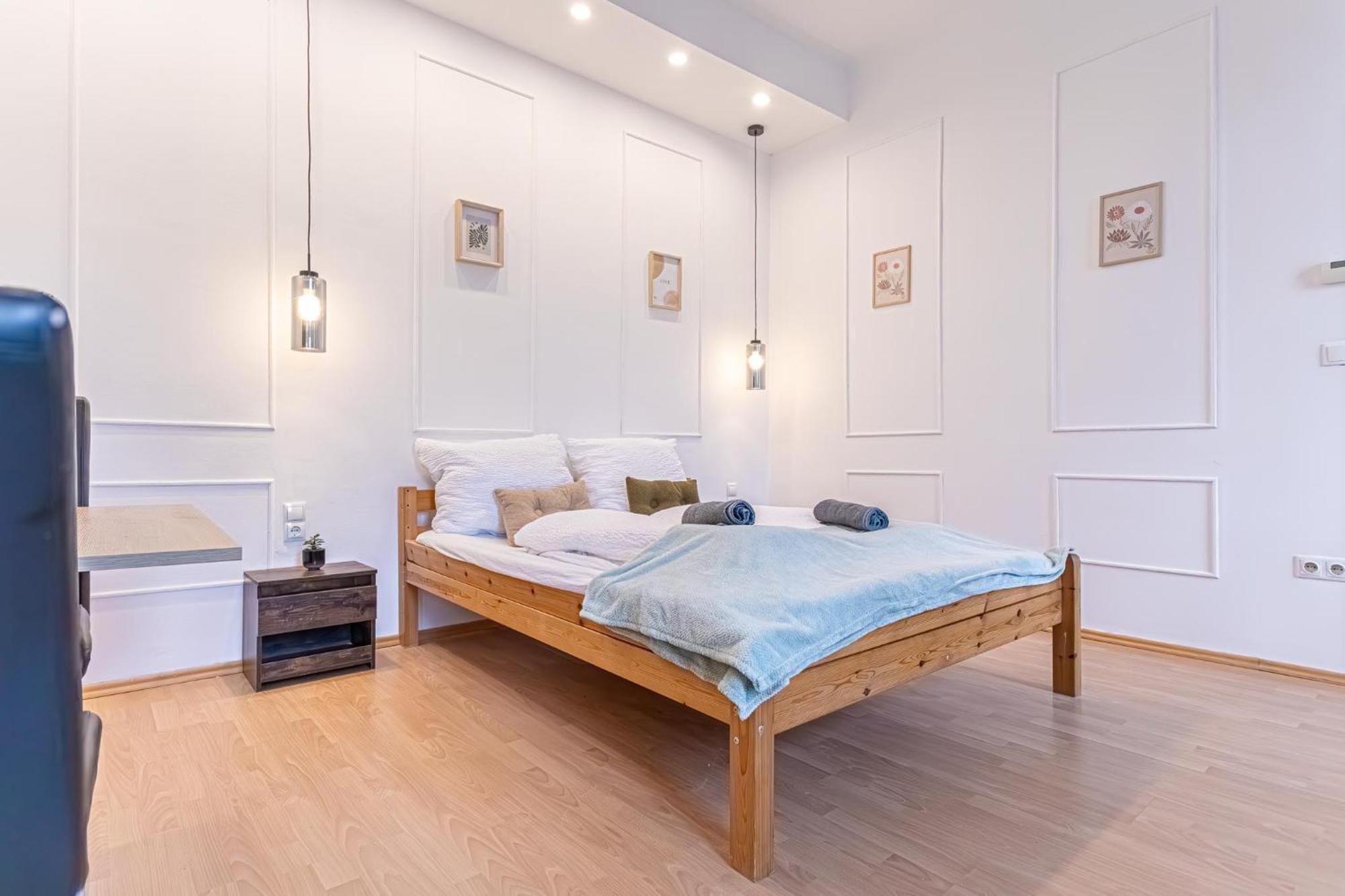 Spacious Shared Apartment Schoenbrunn Wien Exteriör bild